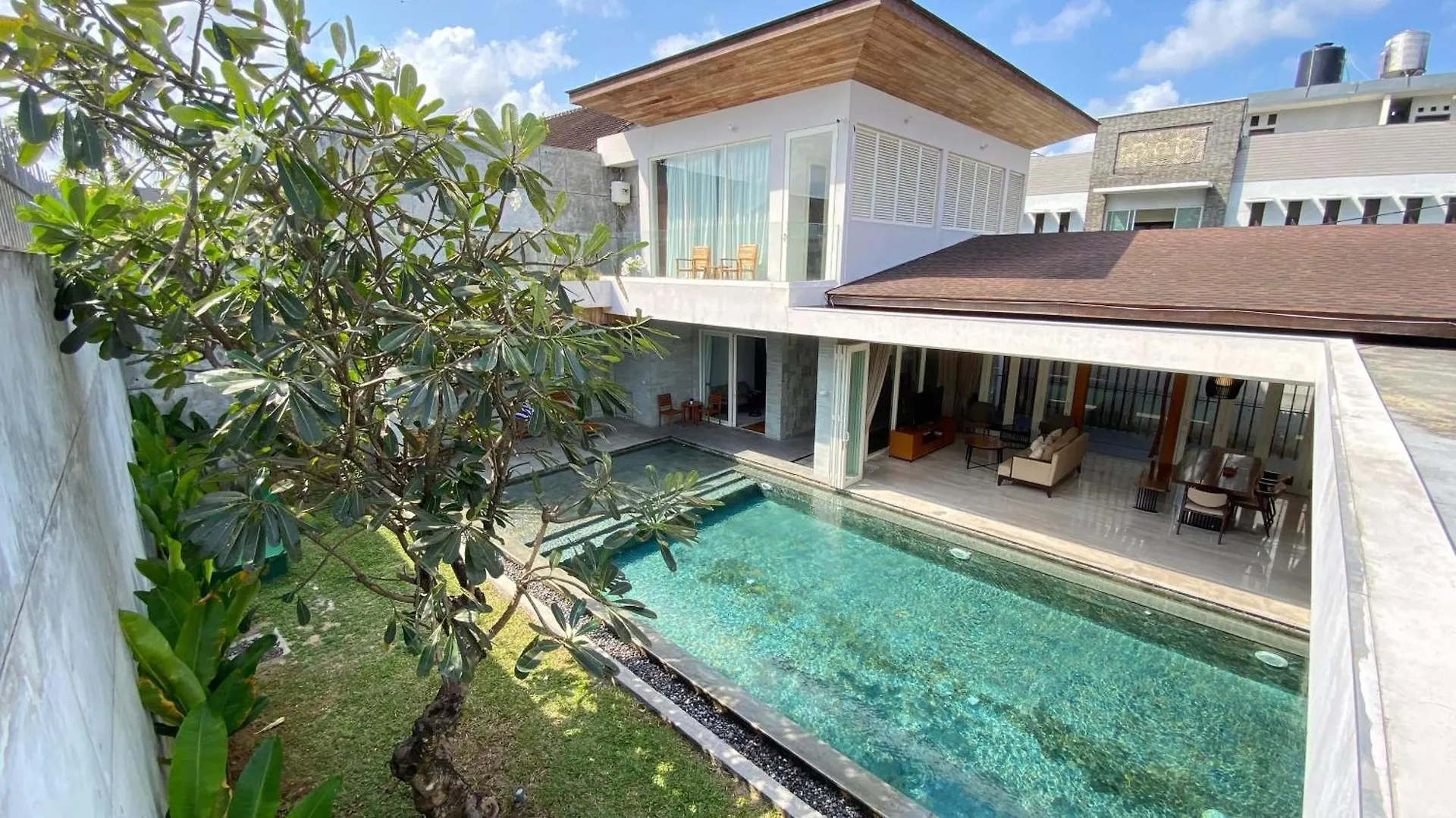 Yy Villa Big Pool & Parking In Seminyak Seminyak (Bali)