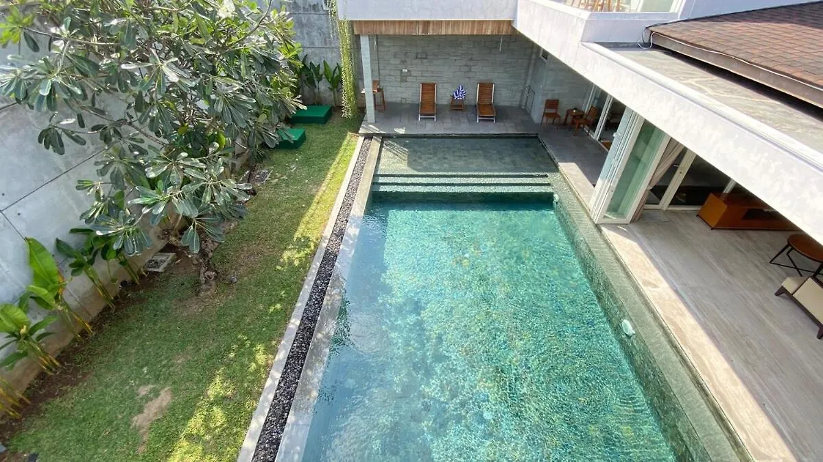 Yy Villa Big Pool & Parking In Seminyak Indonesia