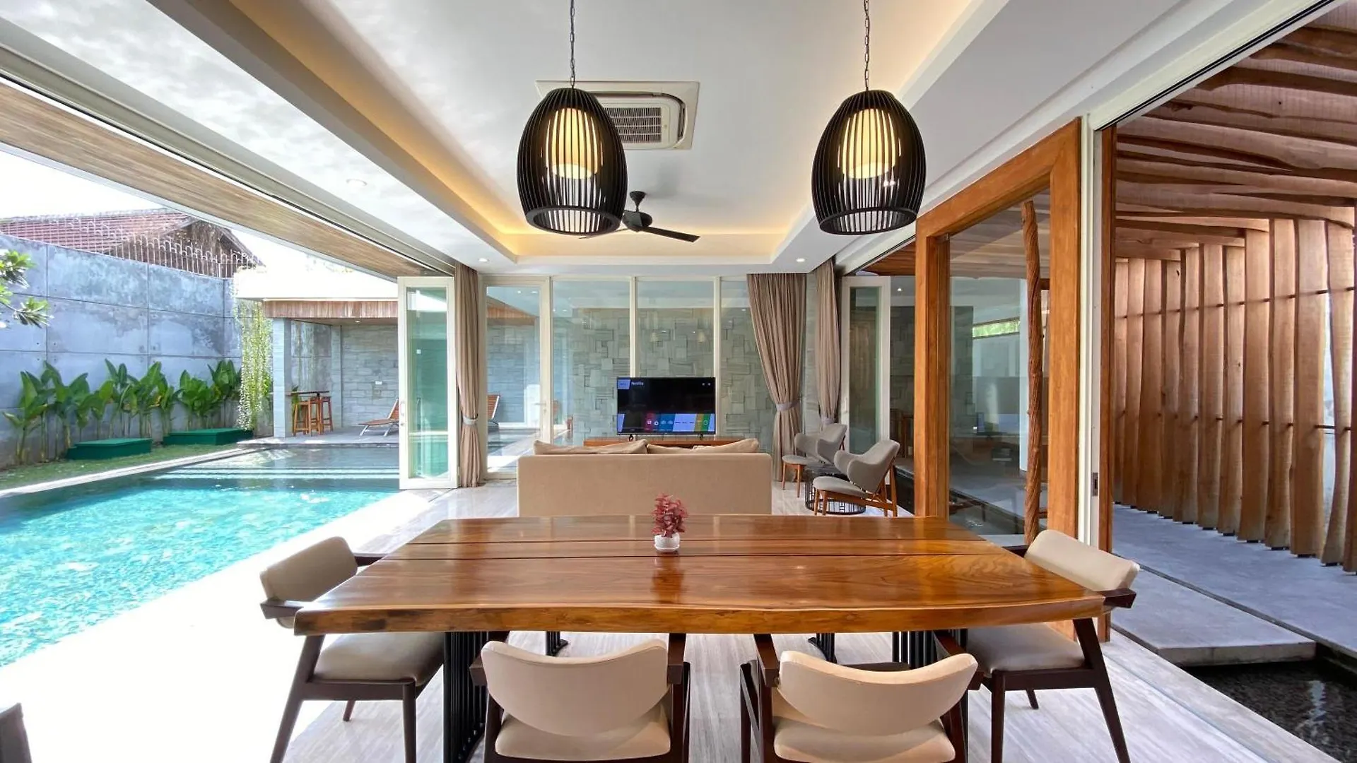 Yy Villa Big Pool & Parking In Seminyak 0*,